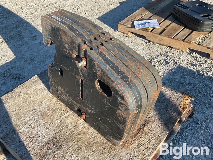 new-holland-t-8-series-weights-image-5