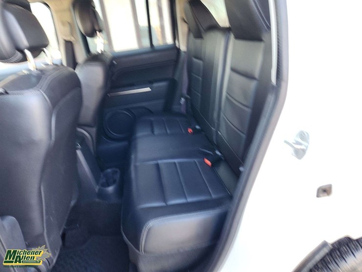 2014-jeep-patriot-image-12