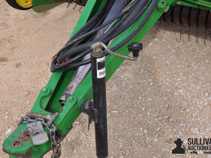 2002-john-deere-567-image-10