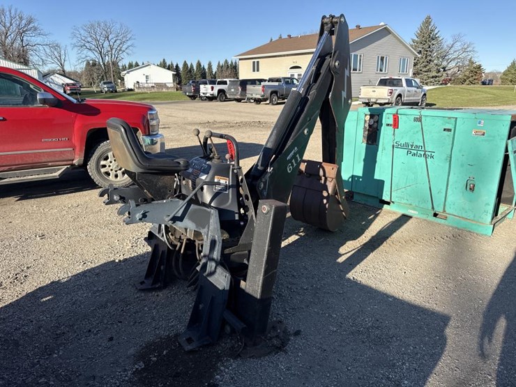 #1950-•-bobcat-backhoe-image-3