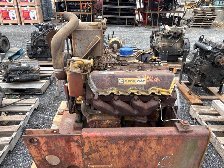 caterpillar-3208-image-2