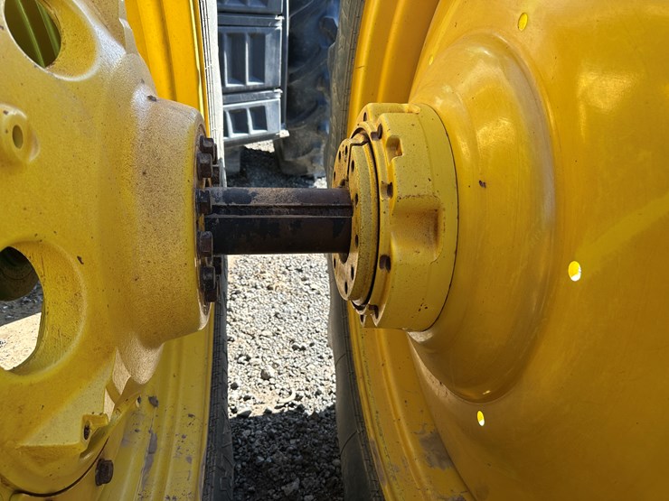 #32570-•-2012-john-deere-9360r-4x4-articulating-tractor-1rw9360rkep011018-image-12