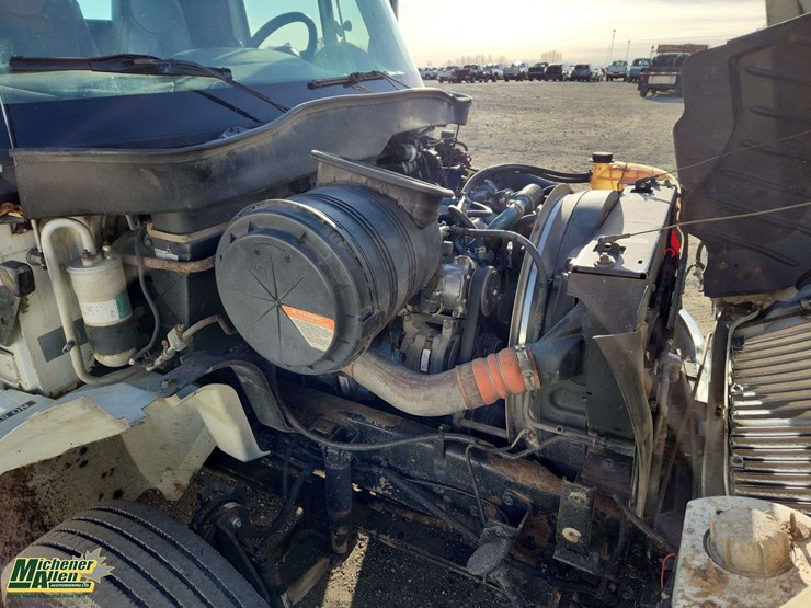 international-durastar-4300-image-24