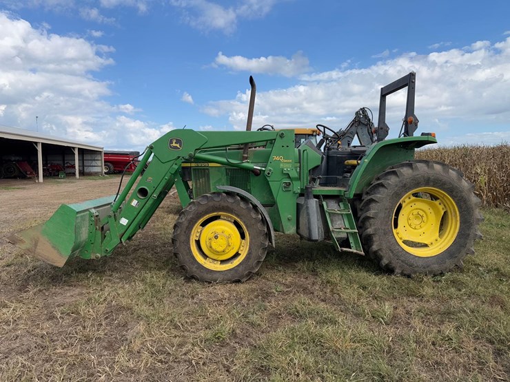 john-deere-6605-image-2