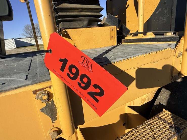 1992-caterpillar-cs-423e-image-52