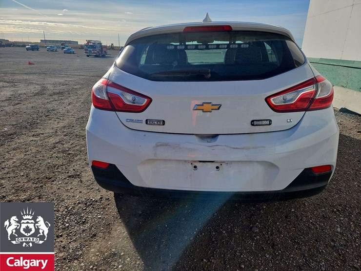 2018-chevrolet-cruze-lt-4dr-hatchback-image-7