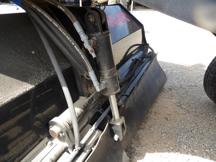 #27065-•-2019-laymor-sm-450t-sweeper-/-broom-image-37