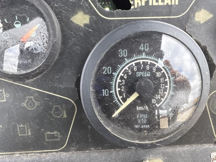 caterpillar-cb-534d-image-32