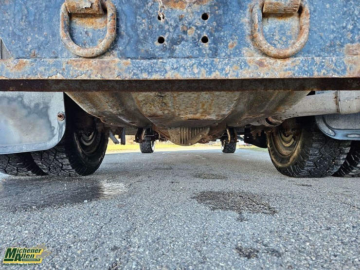 2011-ford-f350-image-8