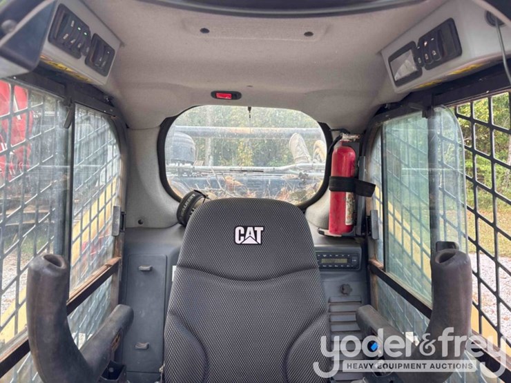 2022-caterpillar-299d3-xe-image-32