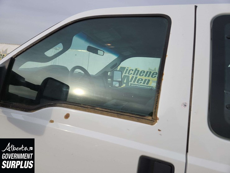 2011-ford-f250-image-40