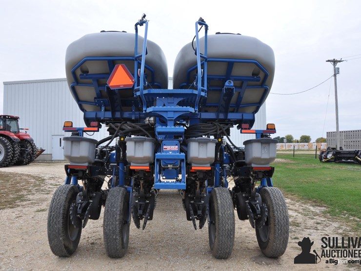 2015-kinze-4900-image-6