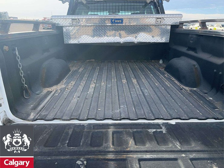 2016-gmc-sierra-2500hd-image-17