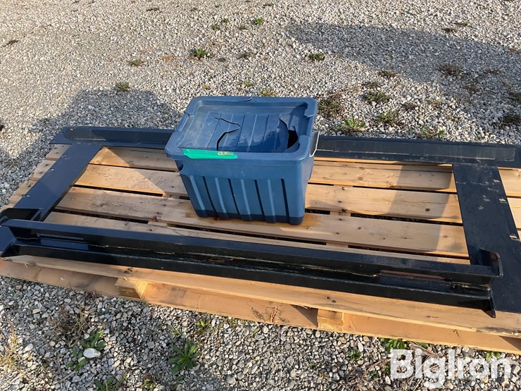 new-holland-cr-series-header-adapter-image-2