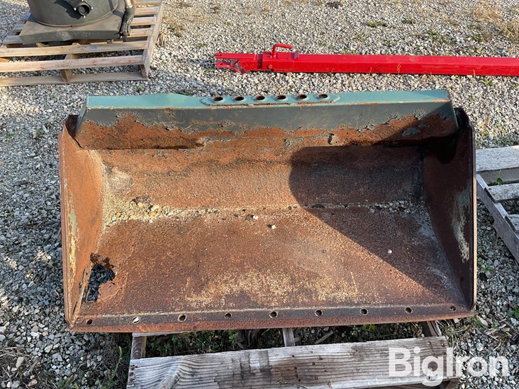 material-bucket-image-2