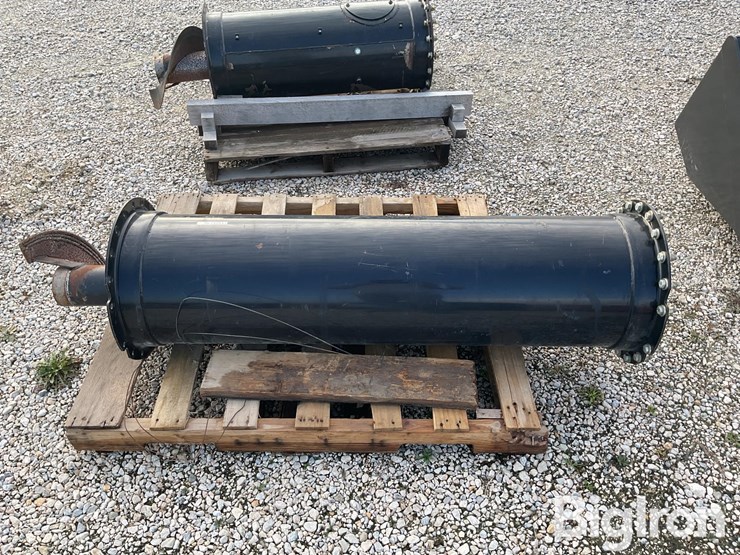 new-holland-cr-combine-unloading-auger-extension-image-6