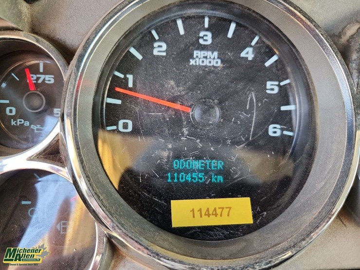 2013-chevrolet-silverado-3500hd-image-9