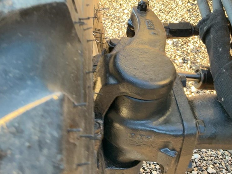 new-holland-tc29d-image-26