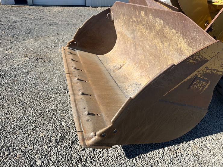 2016-caterpillar-926m-image-33