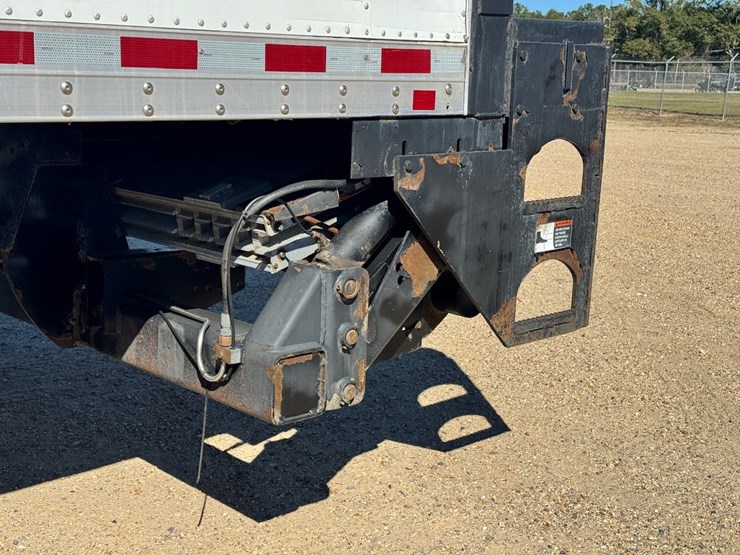 #16193-•-2016-hino-338v-van-body-truck-image-14