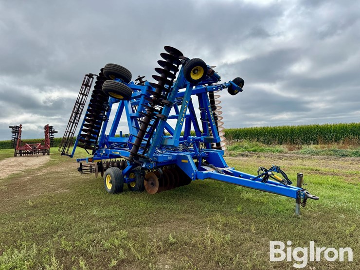 2010-landoll-7431-29-image-3