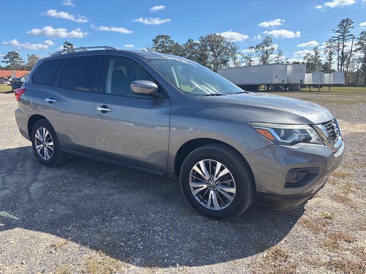 2018-nissan-pathfinder-image-2