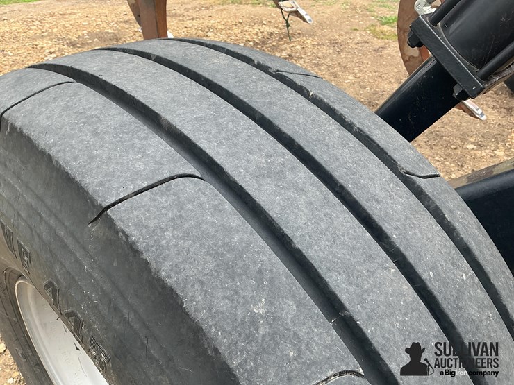 2017-case-ih-875-ecolo-tiger-9-shank-disk-ripper-image-19