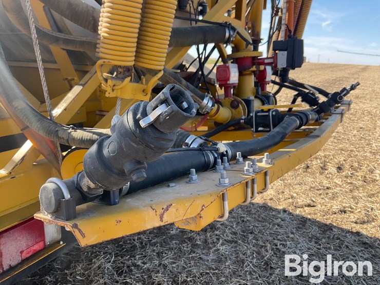 2006-john-deere-6081-image-12