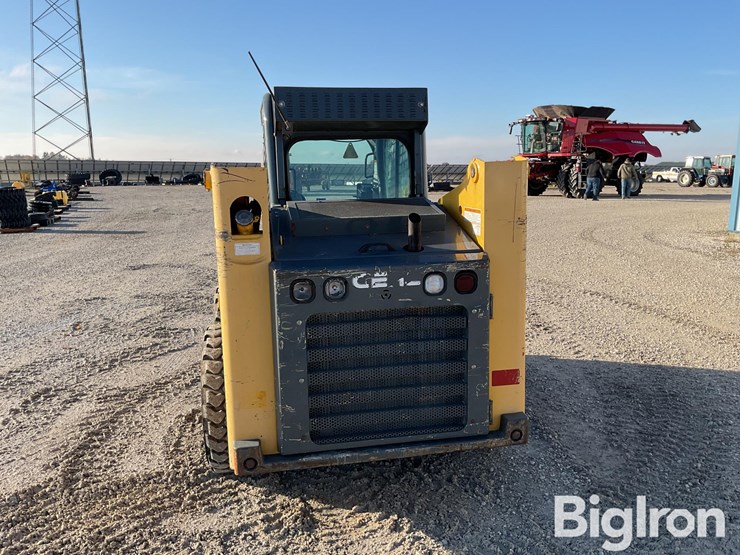 2014-gehl-r220-image-6