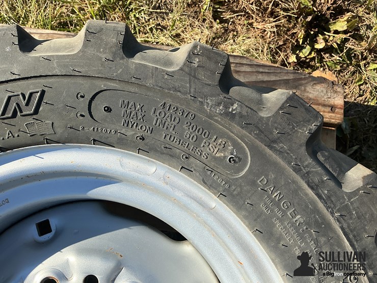 titan-trac-loader-25x8.50-14nhs-tires-on-6-bolt-rims-image-8