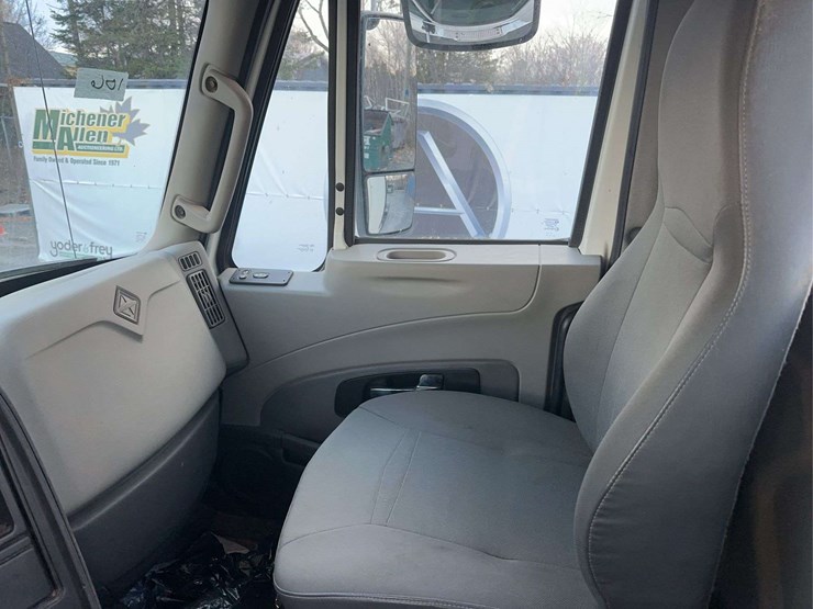 2016-international-prostar-image-22