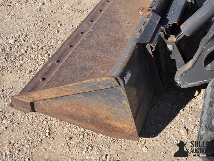 2023-new-holland-c345-image-12