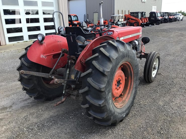 1973-massey-ferguson-135-image-7