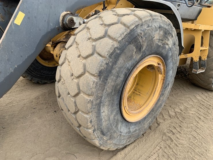 2012-deere-644k-image-10