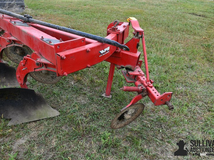 white-5-bottom-plow-image-20