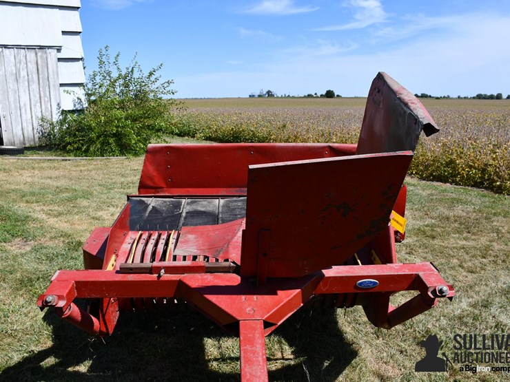 new-holland-144-image-10