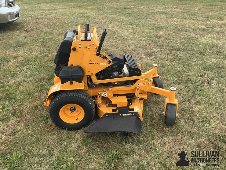 2021-cub-cadet-pro-x600-stand-on-36”-lawn-mower-image-4