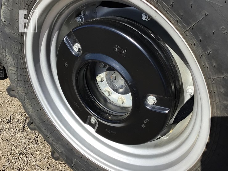 2019-case-ih-farmall-75a-image-26