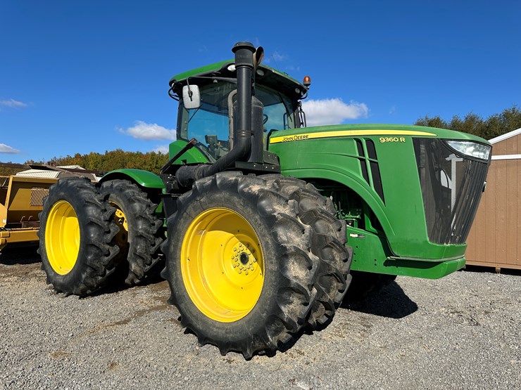 #32570-•-2012-john-deere-9360r-4x4-articulating-tractor-1rw9360rkep011018-image-2