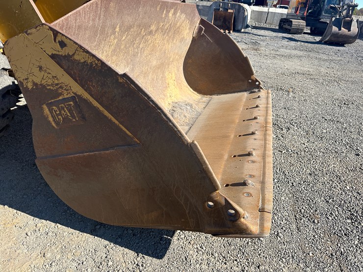 2016-caterpillar-926m-image-37