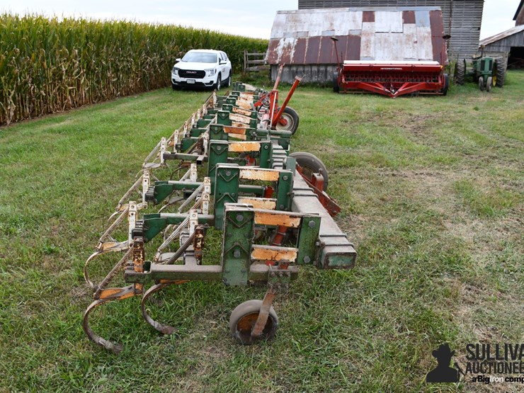 12r30-cultivator-image-4