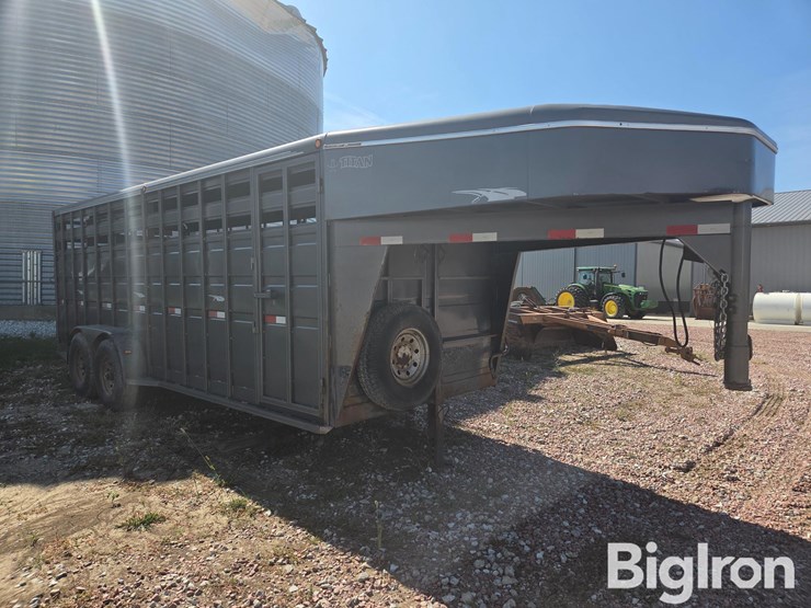 2004-titan-trailer-image-3