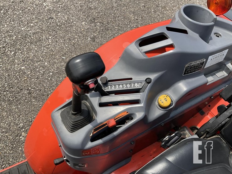 2020-kubota-la805-image-19