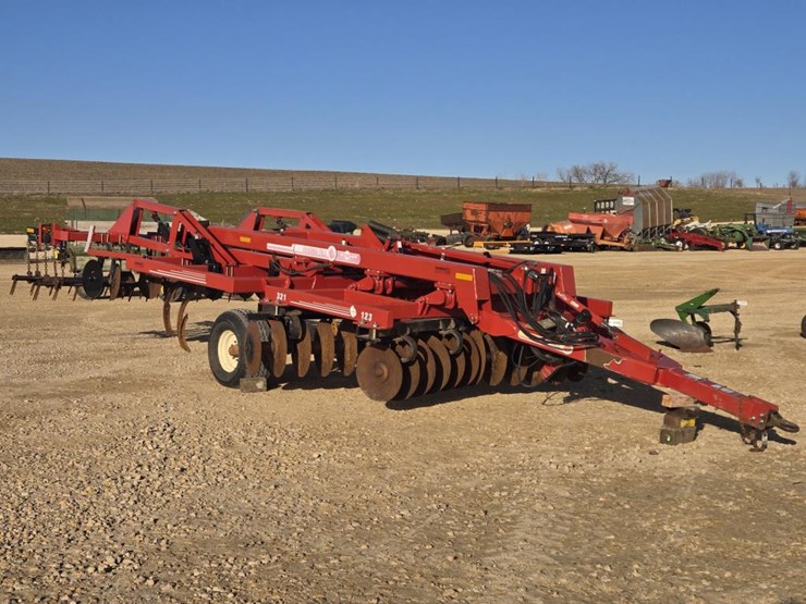 mcfarlane-qt107-image-1