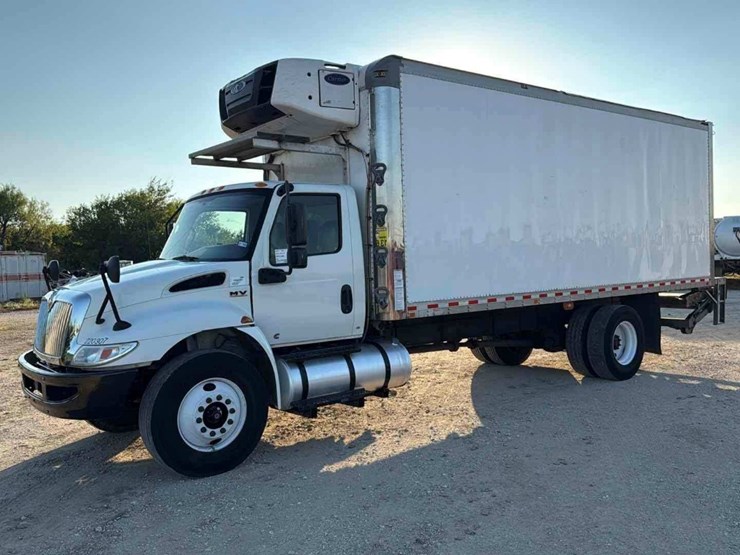 2020-international-mv607-image-1