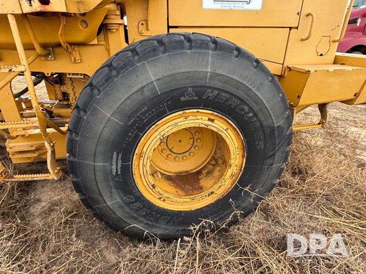 2001-deere-644h-image-19