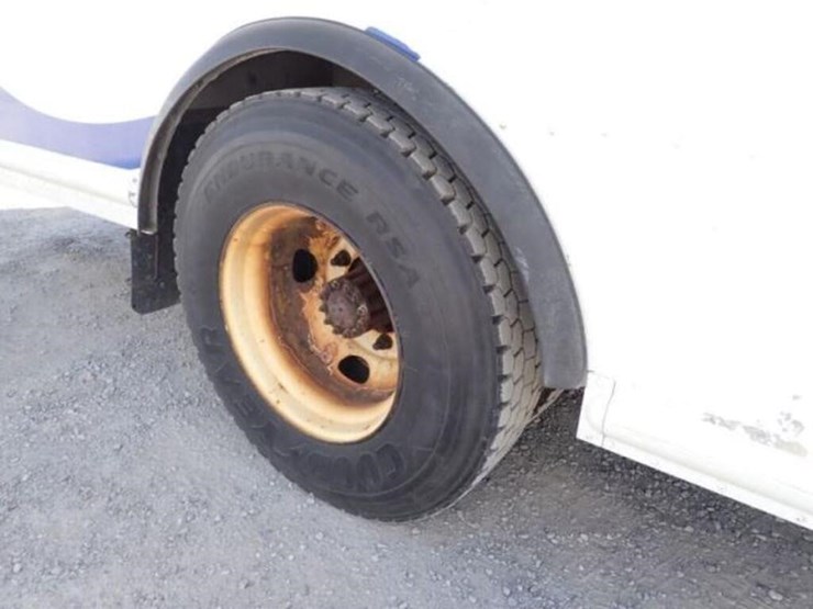 2013-freightliner-mt55-image-48