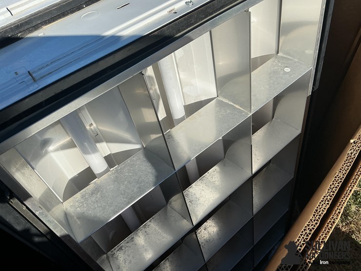 fluorescent-light-fixtures-image-3