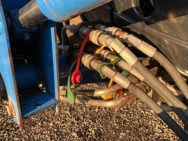 new-holland-tc29d-image-27