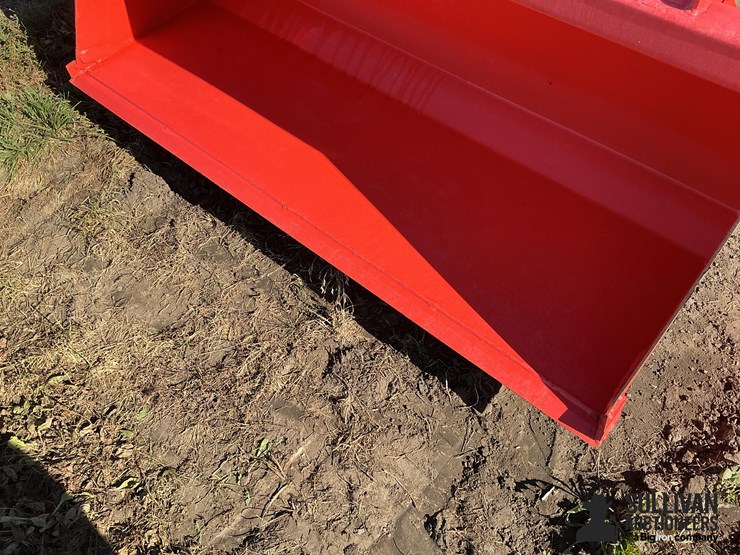 kubota-60"-material-bucket-image-11